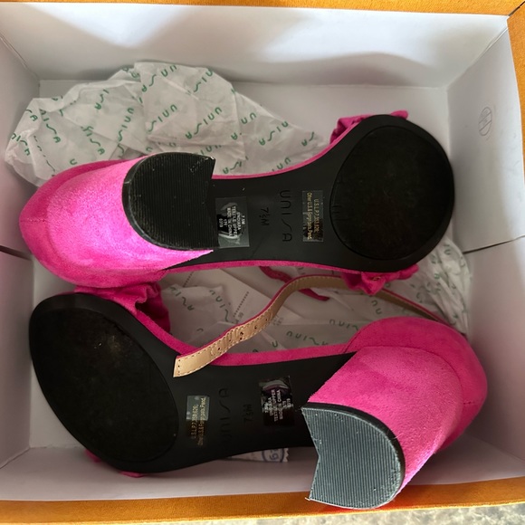 Unisa Hot Pink Suede 3 Inch Block Heel - Picture 2 of 3